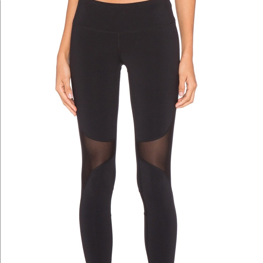 Black Alo Yoga Coast Leggings Ankle Length Size S